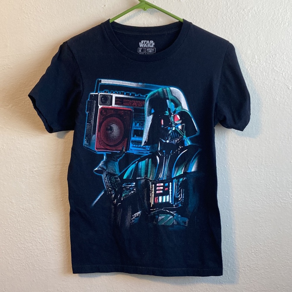 STAR WARS Darth Vader Boombox Tshirt Small